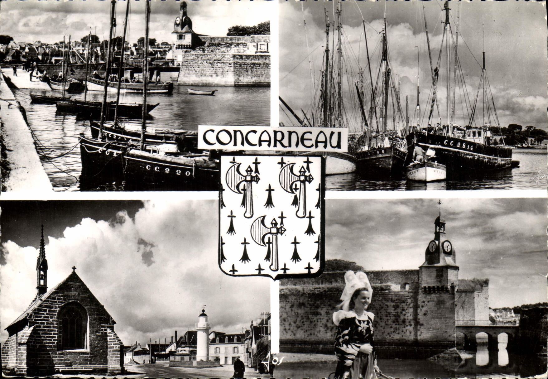 CPM Concarneau La ville close Les bateaux La chapelle de la Croix Costume de Concarneau Folklore 