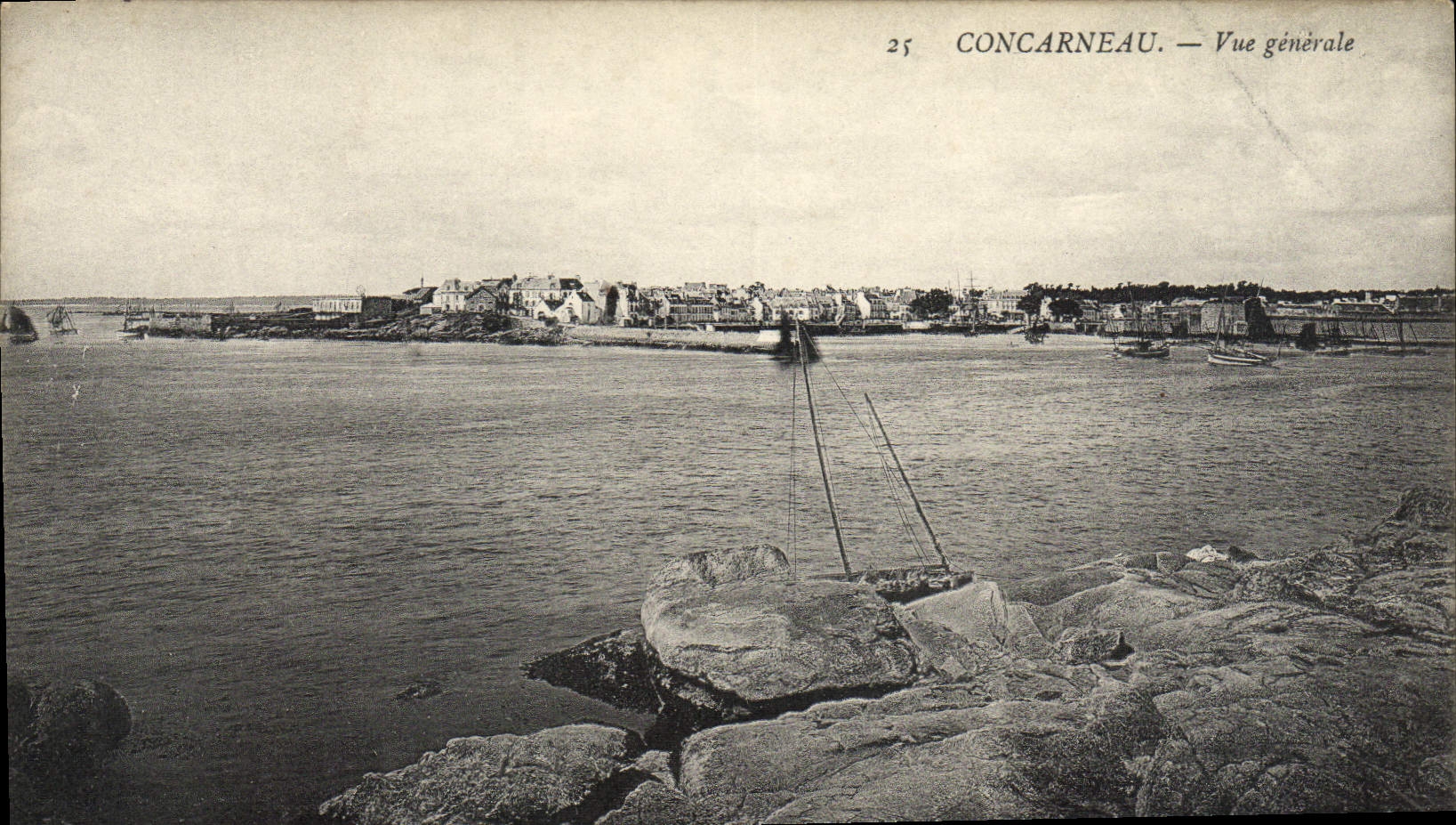 CPA Concarneau Vue Generale
