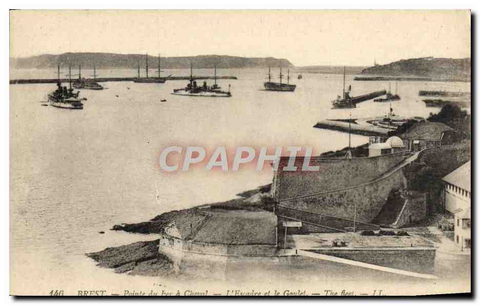 CPA Brest Pointe du fer a Cheval L'escadre et le goulet Bateaux