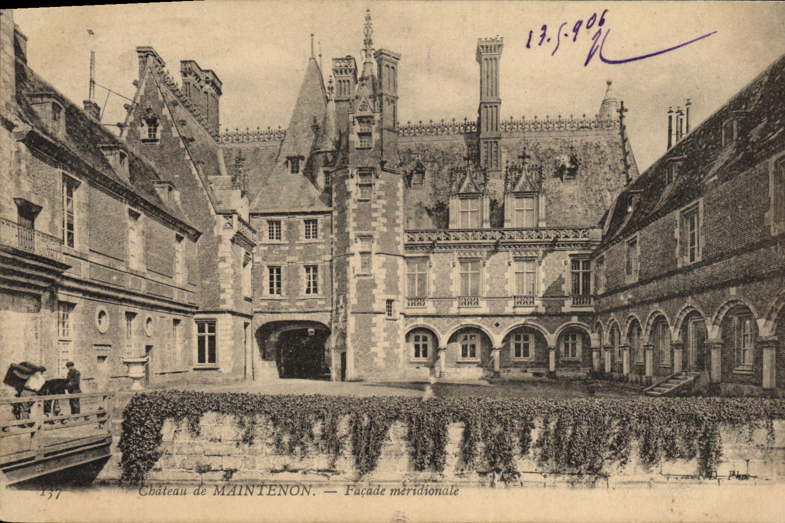 Château de MAINTENON — Façade méridionale — B. Phal, n°137
