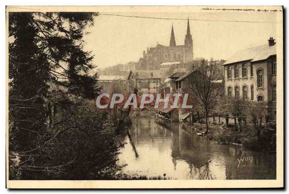 CPA La Douce France Chartres L'Eure et La Cathedrale Lavoir