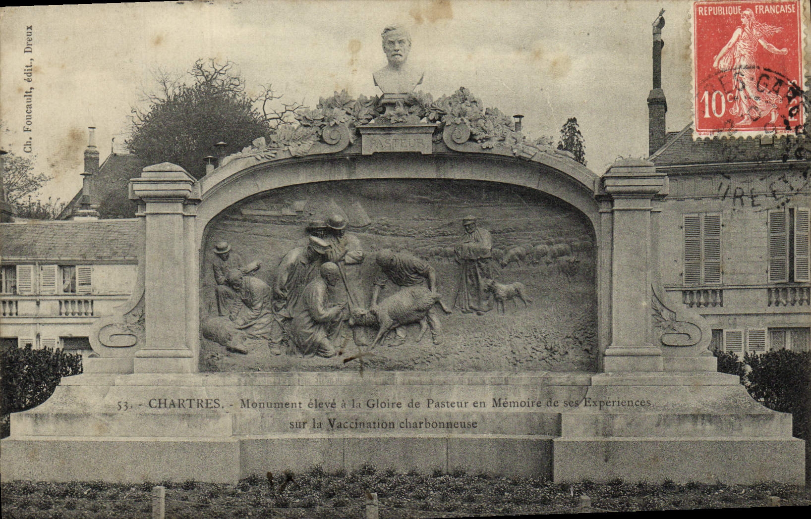 CPA Chartres Monument Eleve A La Gloire De Pasteur En Memoire De ses experiences sur la vaccination charboneuse RAge