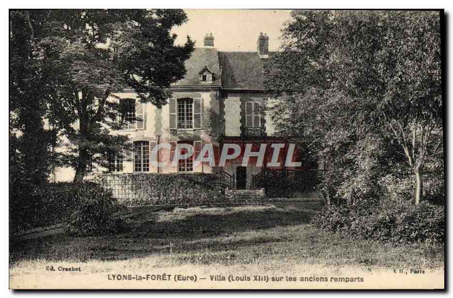 LYONS-la-FORÊT (Eure) — Villa (Louis XIII) sur les anciens remparts