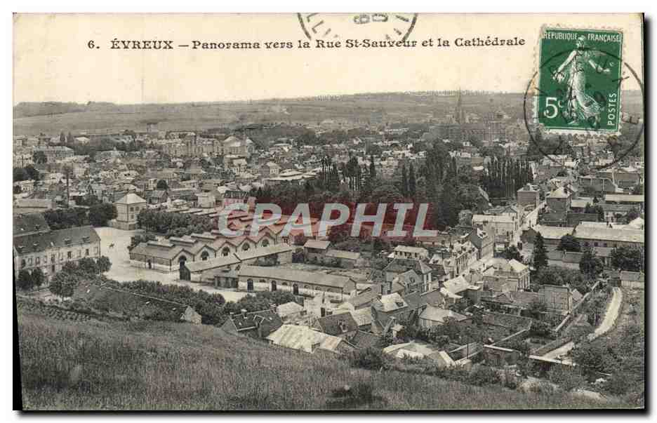 CPA Evreux Panorama Vers La Rue St Sauveur Et La Cathedrale