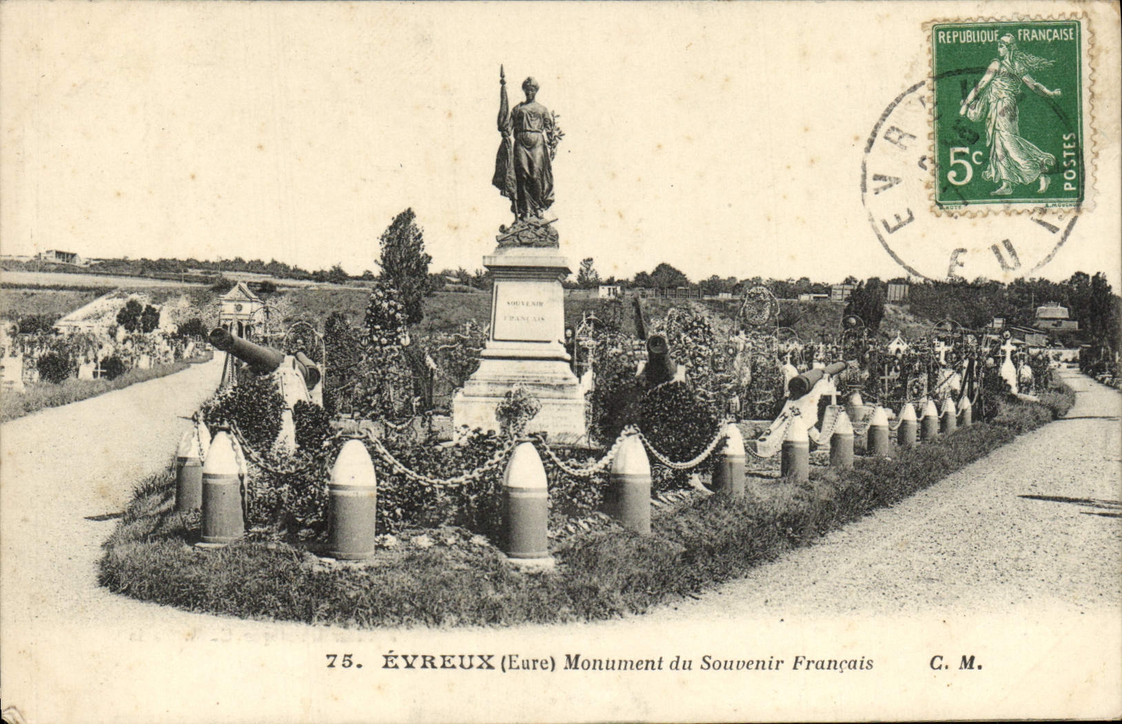 CPA Evreux Monument Du Souvenir Francais Militaria