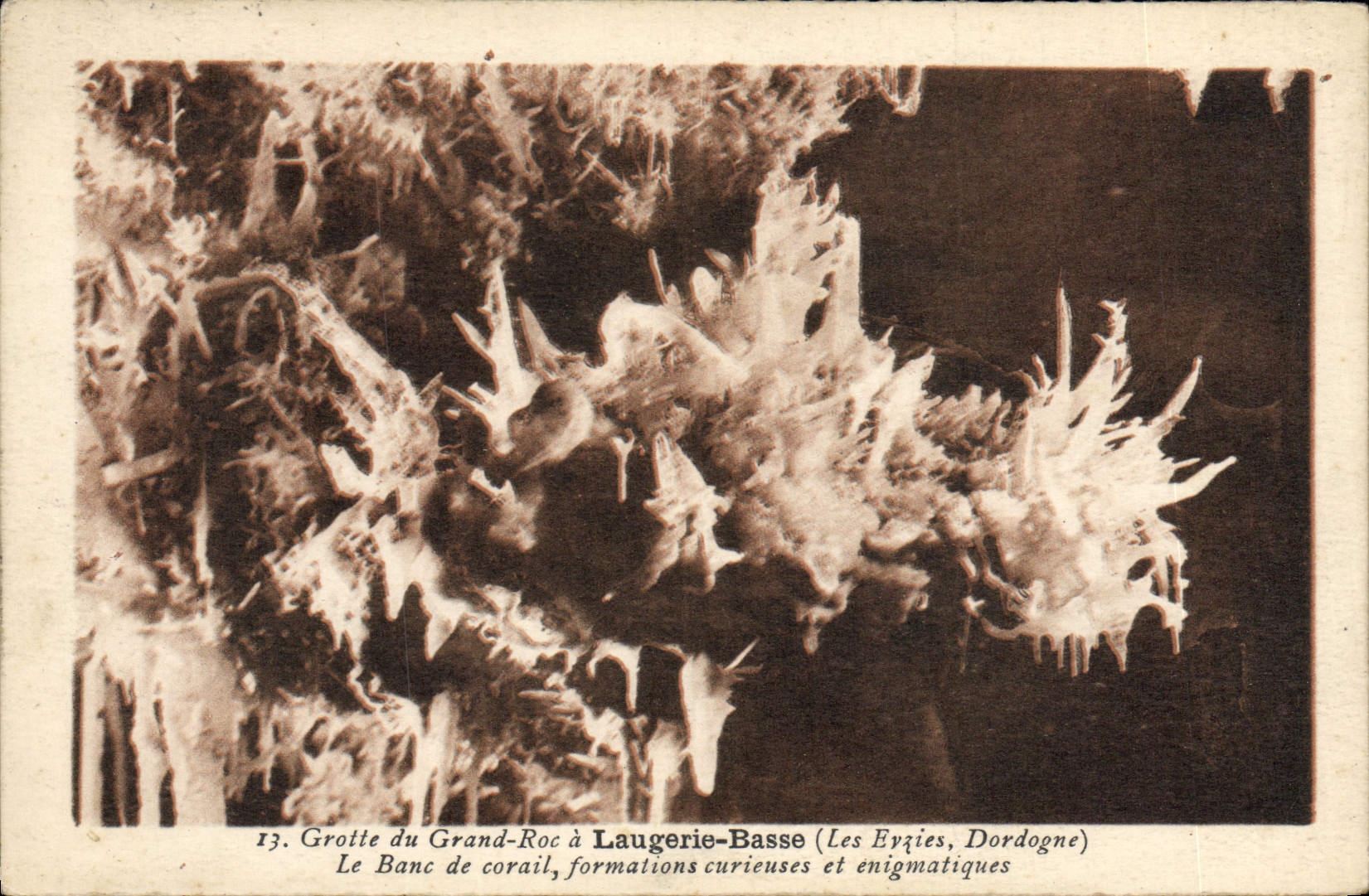 Höhle Grand-Roc in Laugerie-Basse (Les Eyzies, Dordogne) — Der Korallenbalken, merkwürdige und rätselhafte Formationen — Phototypie Itelio, Limoges