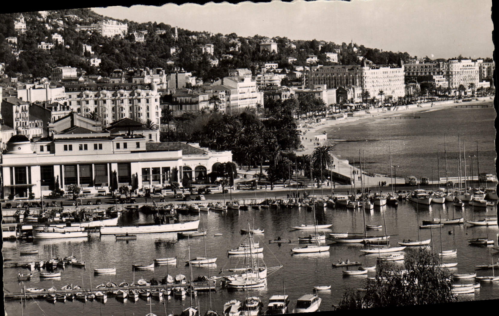 CPM Cannes Le Port le casino la Croisette Bateaux