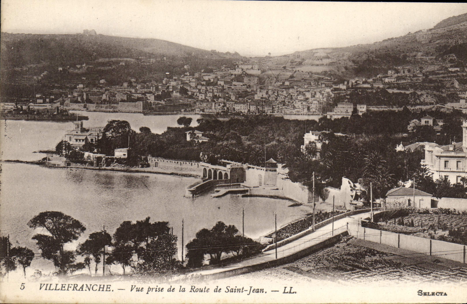 Villefranche — Vue prise de la Route de Saint-Jean — Selecta