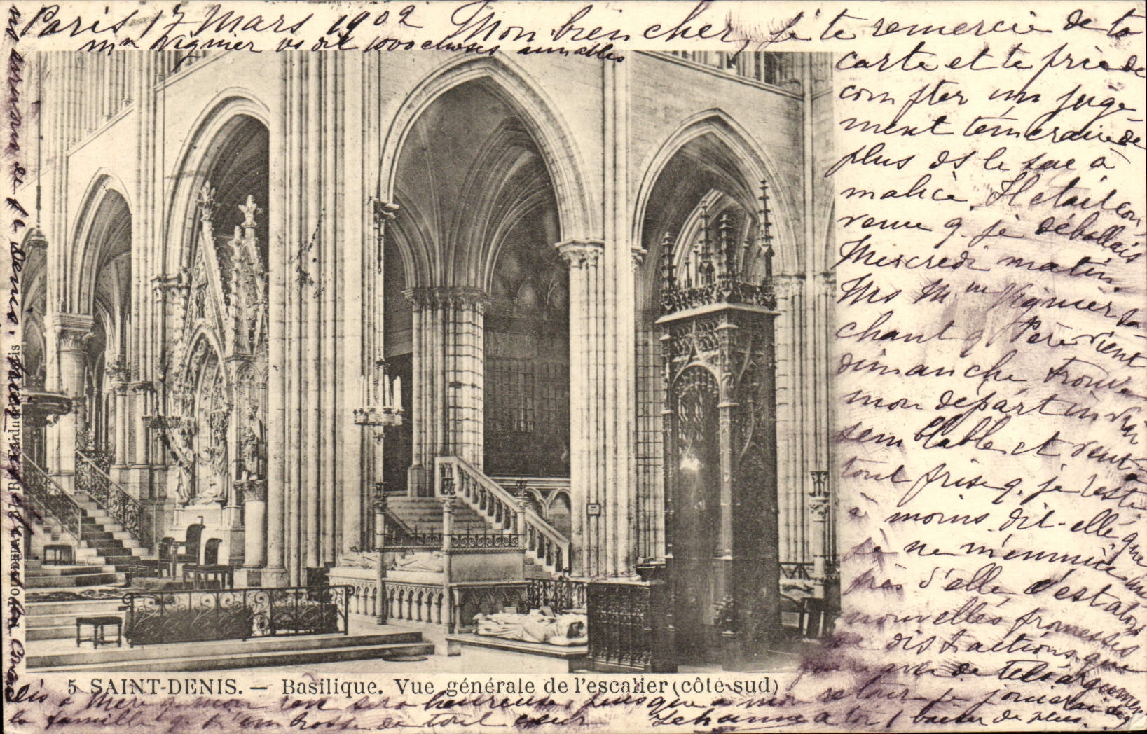 CPA Saint Denis Basilique Vue Generale de l'escalier