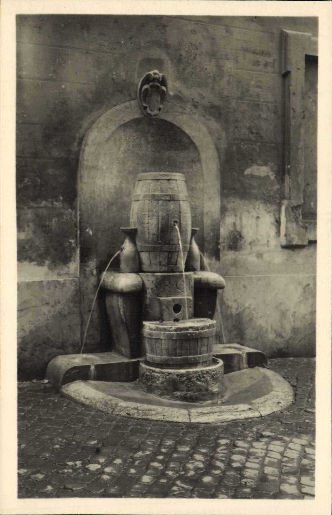 CPA Roma Fontana nei Rione Trastevere