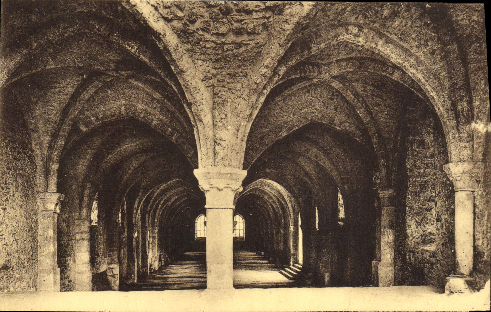 CPA Abbaye Des Vaux De Cernay Batiment Du Dortoir