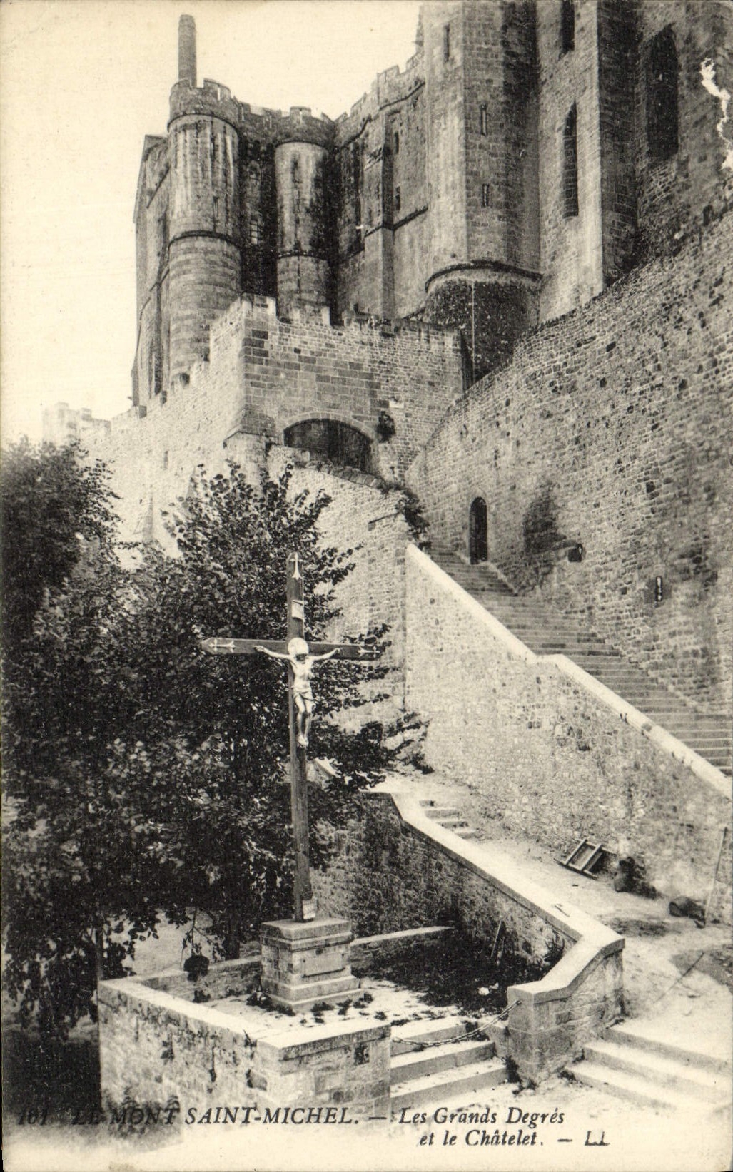 CPA Mont Saint Michel Les Grands Degres Et Le Chatelet