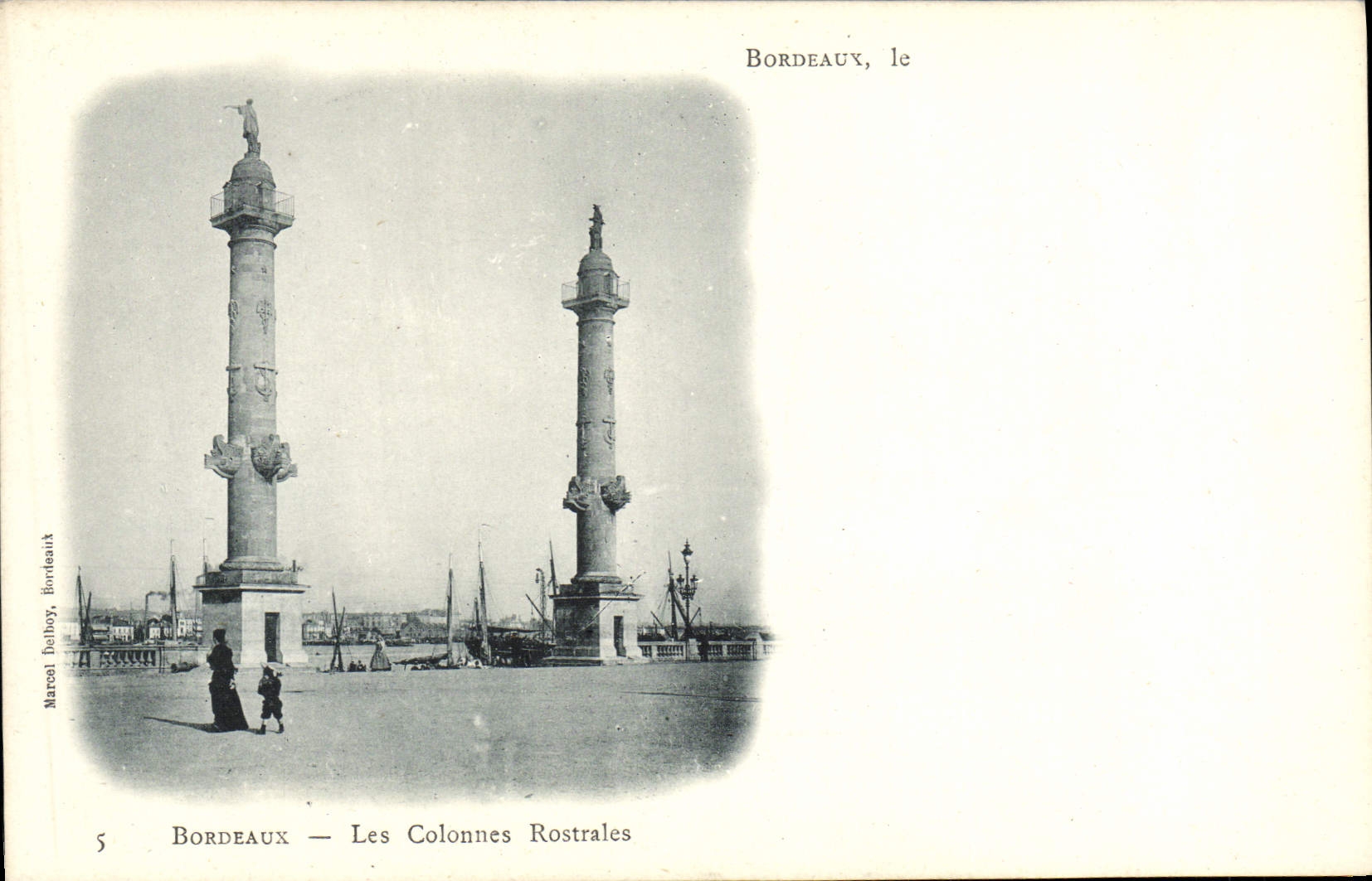 CPA Bordeaux Les Colonnes Rostrales