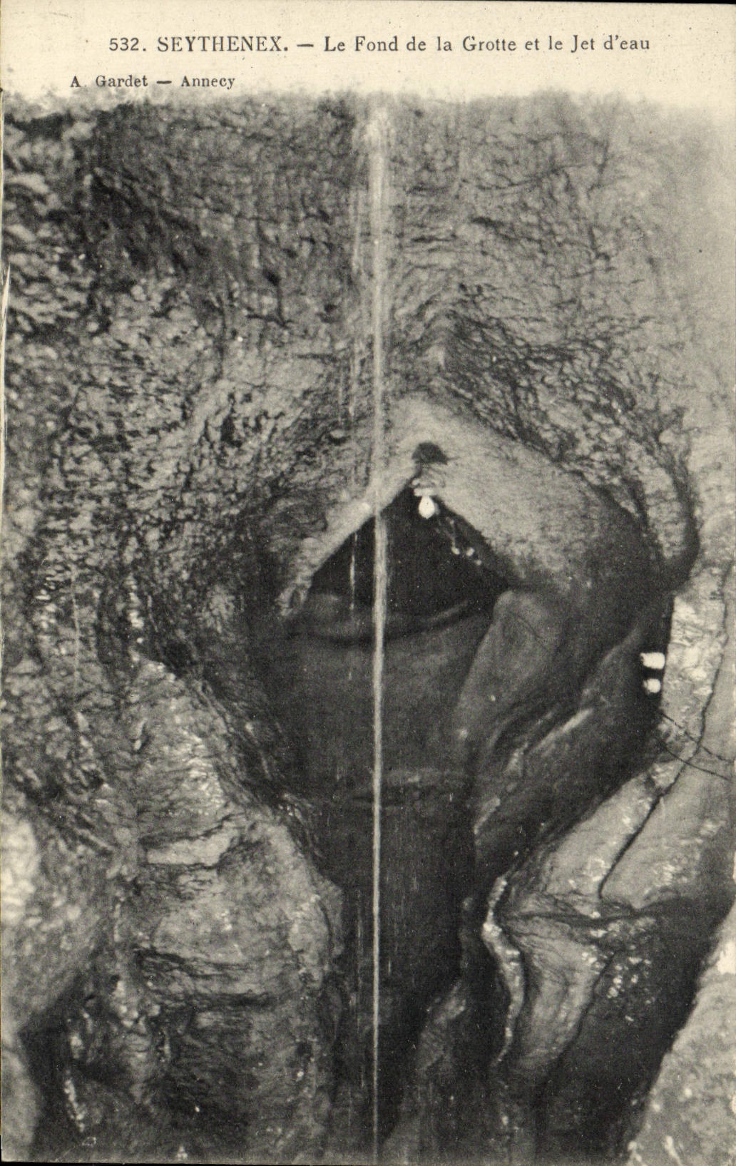 Seythenex — Le Fond de la Grotte et le Jet d'eau — A. Gardet
