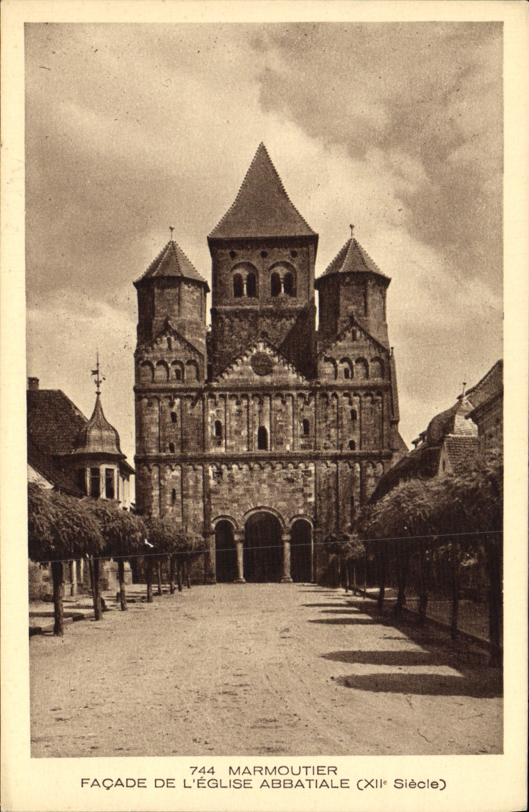 Marmoutier — Façade de l'église abbatiale (XIIe siècle) — Collection L'Alsace, Braun & Cie, Mulhouse-Dornach