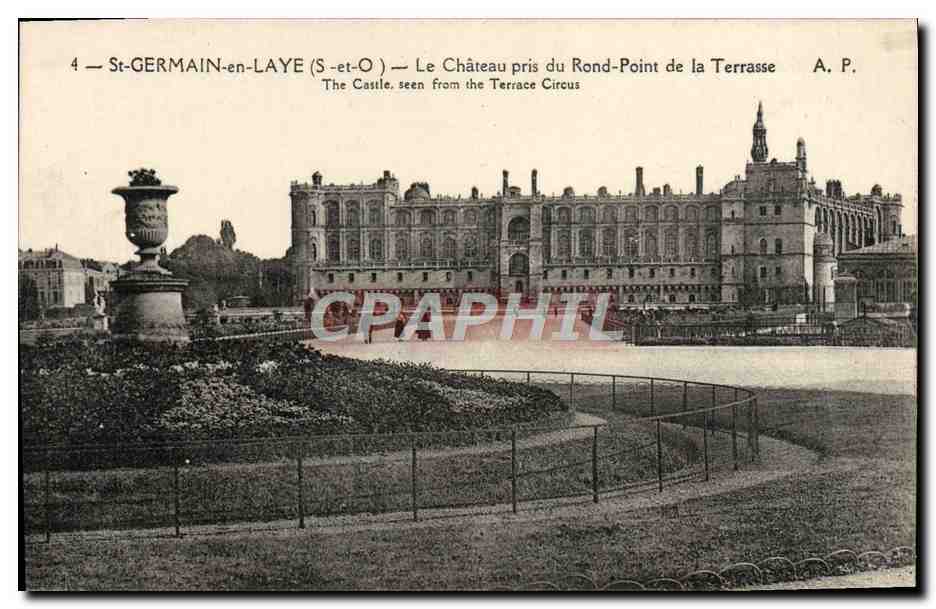 St-GERMAIN-en-LAYE (S-et-O) — Le Château pris du Rond-Point de la Terrasse — A. P.