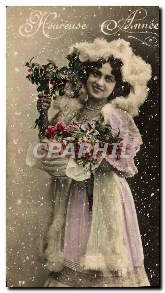 Femme en robe à fourrure tenant un bouquet — Heureuse Année — Union Postale Universelle, n° 2111