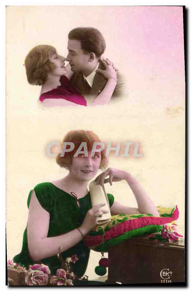 Jeune couple en amoureux — Jeune femme avec chaussure — Éditeur Ek°, n° 1118