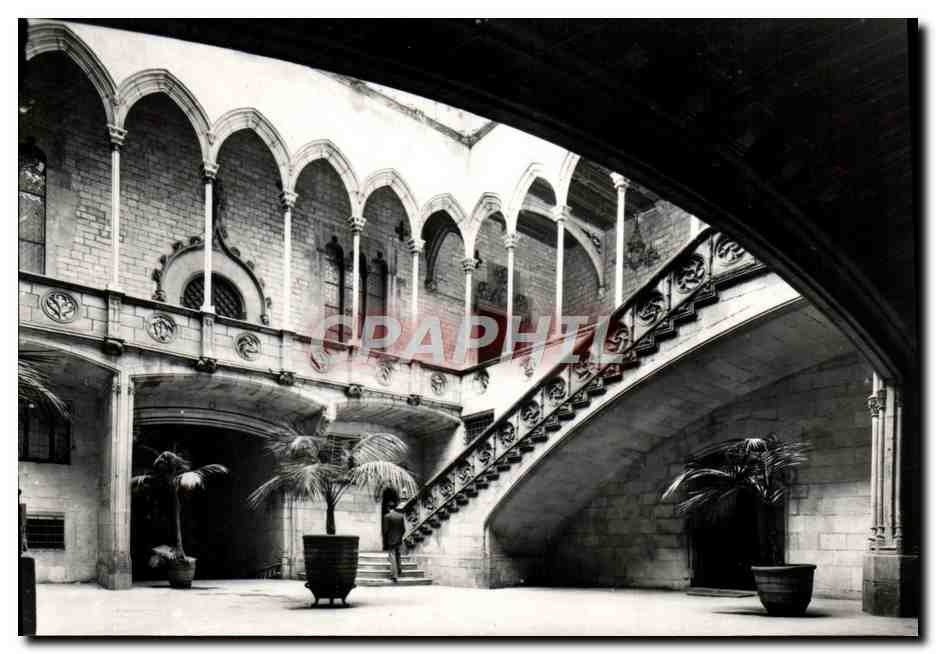 Patio du Palais de la Diputación de Barcelone — escalier gothique — œuvre de Marc Safont (1420-1425) — éditeur CPAPHIL