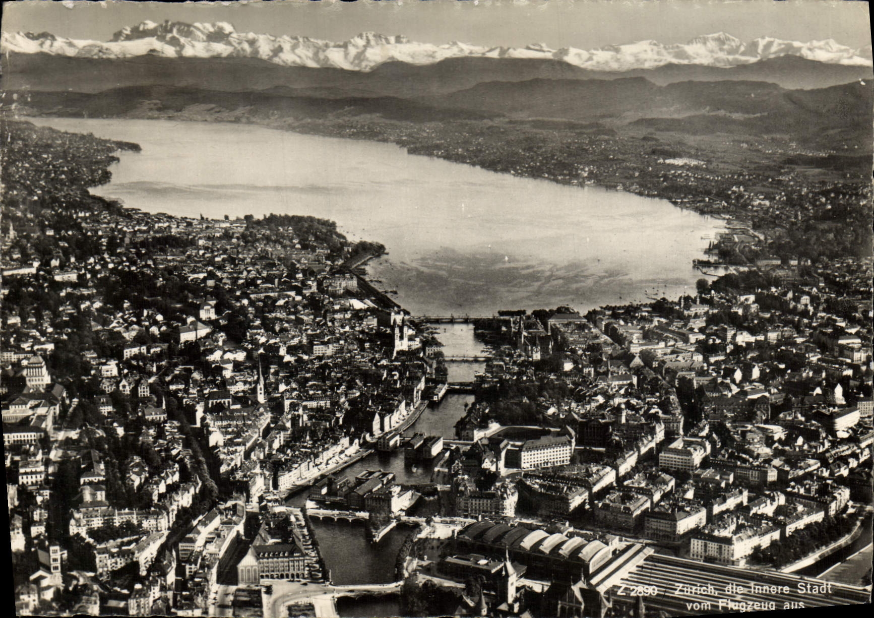 Zurich, la ville intérieure — vue aérienne — Z-2850 — éditeur Reise-Postkarten
