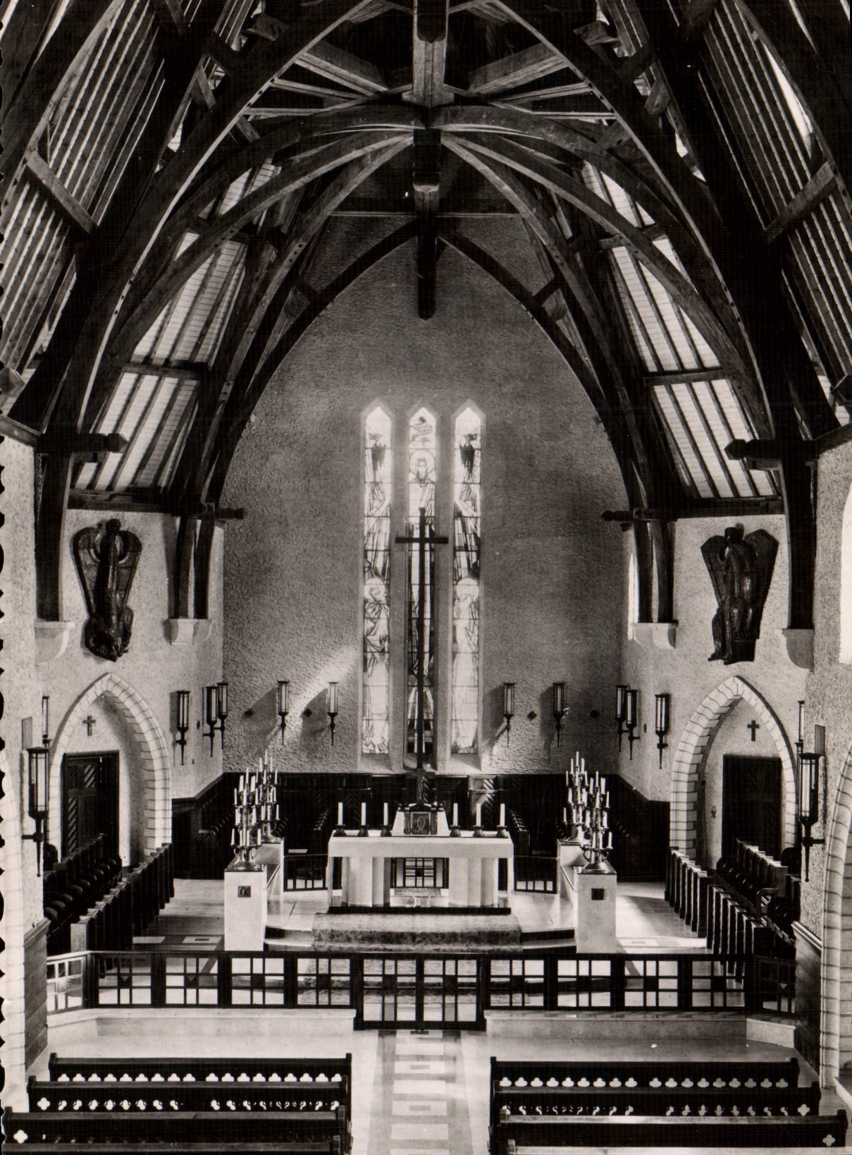 Prieure N.-D. de Toutes Grâces — Morte Fontaine (Oise) — Chapelle — Chœur des religieuses — Éditions Jean Bernard, Chantilly