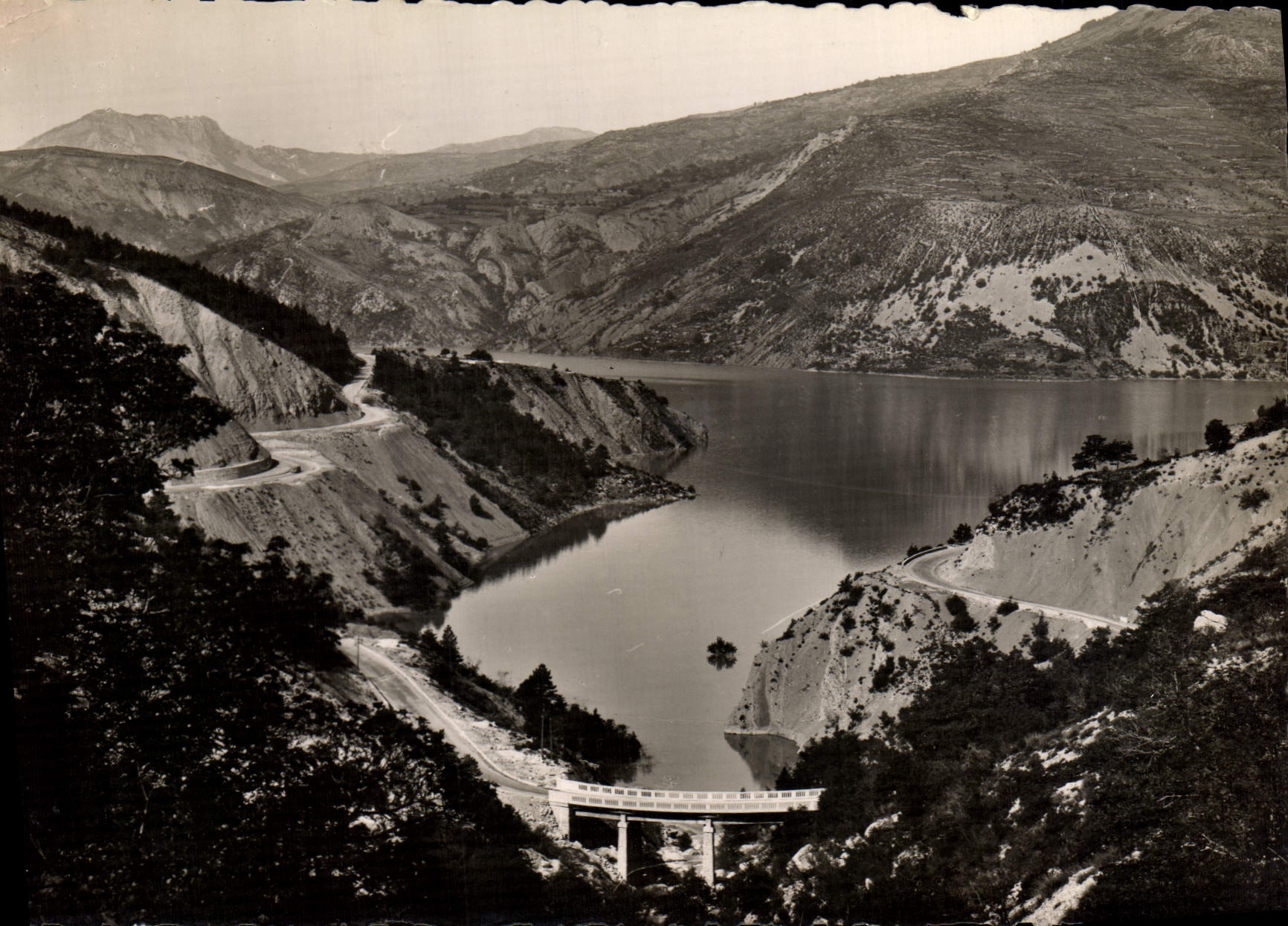 CPM Barrage de Castillon Le lac vu de la route d'Anot 