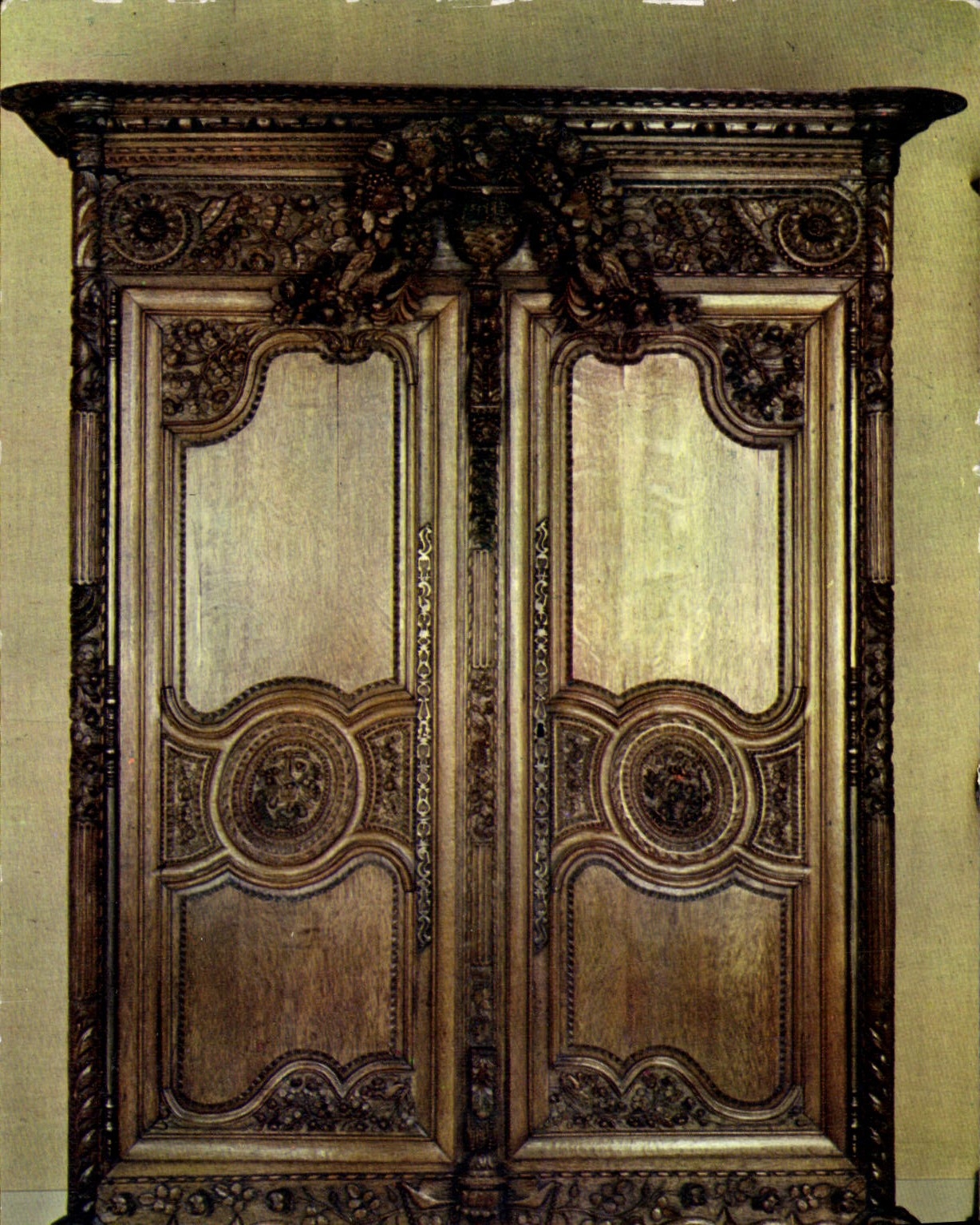 Armoire de Mariage de Bayeux — Musée du Meuble Normand — Villedieu-les-Poêles