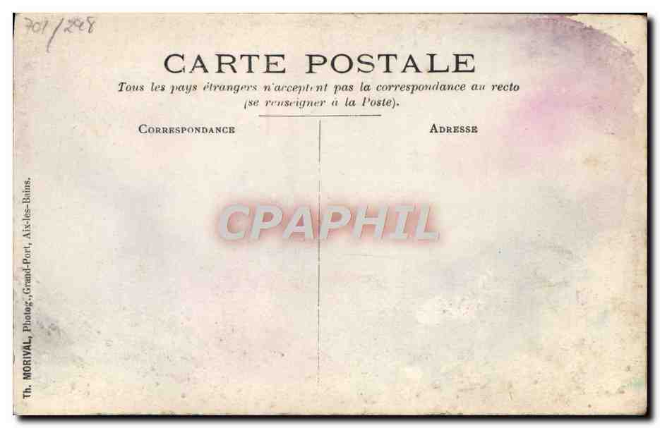 Femme en robe blanche et chapeau — Aix-les-Bains — Th. MORIVAL, Grand-Port, Aix-les-Bains — Reverso