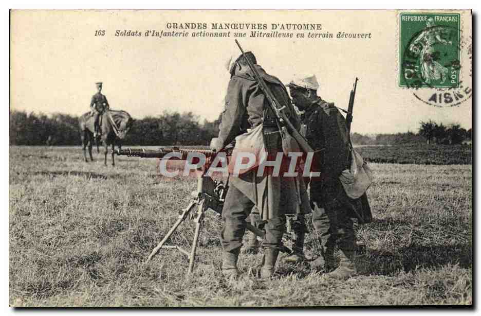 Grandes Manœuvres d'Automne — Soldats d'Infanterie actionnant une mitrailleuse en terrain découvert — Éditeur non visible, n° de série 163