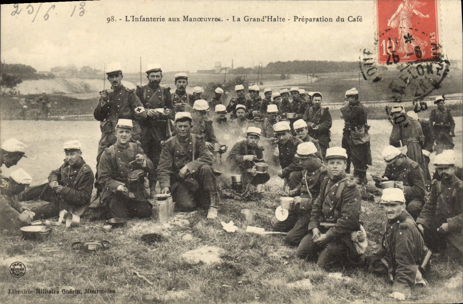 L'Infanteria durante gli esercizi - La Grand'Halte - Preparazione del caffè — Librairie Militaire Guérin, Mourmelon