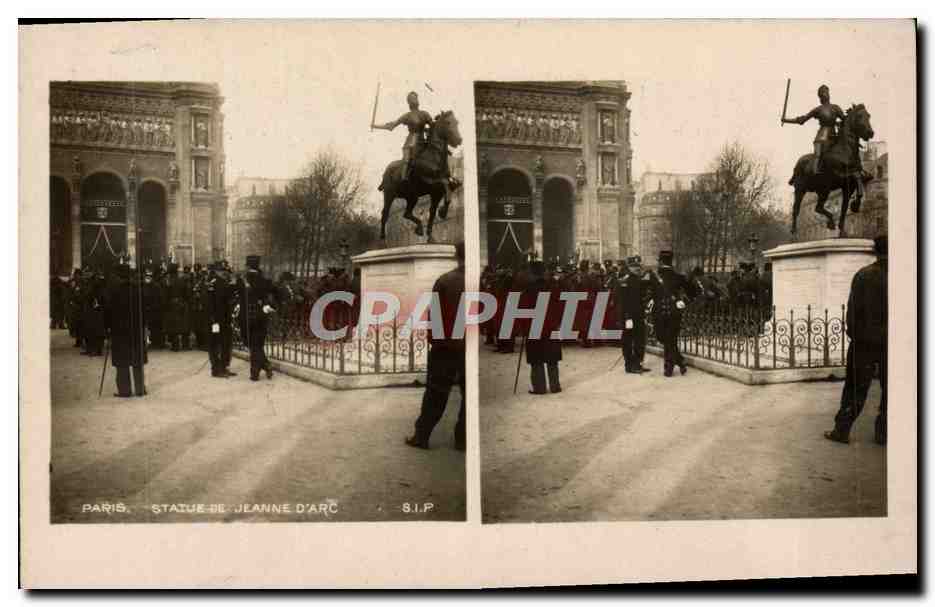 CPA Paris Statue De Jeanne d'Arc Militaria 