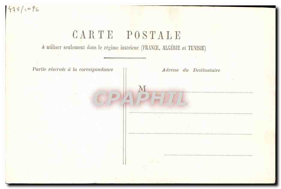 Une femme en robe longue et fourrure — Un Petit Besoin — éditeur non visible — Reverso