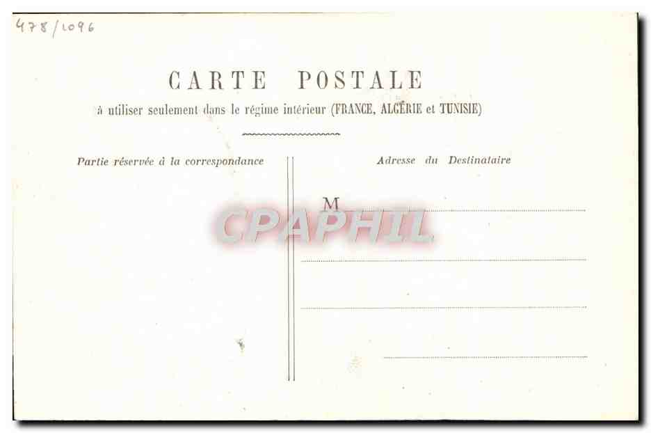 Une femme en tenue d'époque — Un Petit Besoin — éditeur non visible — Verso