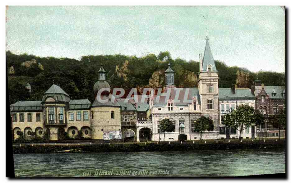 CPA Dinant L'Hotel De Ville et la poste 