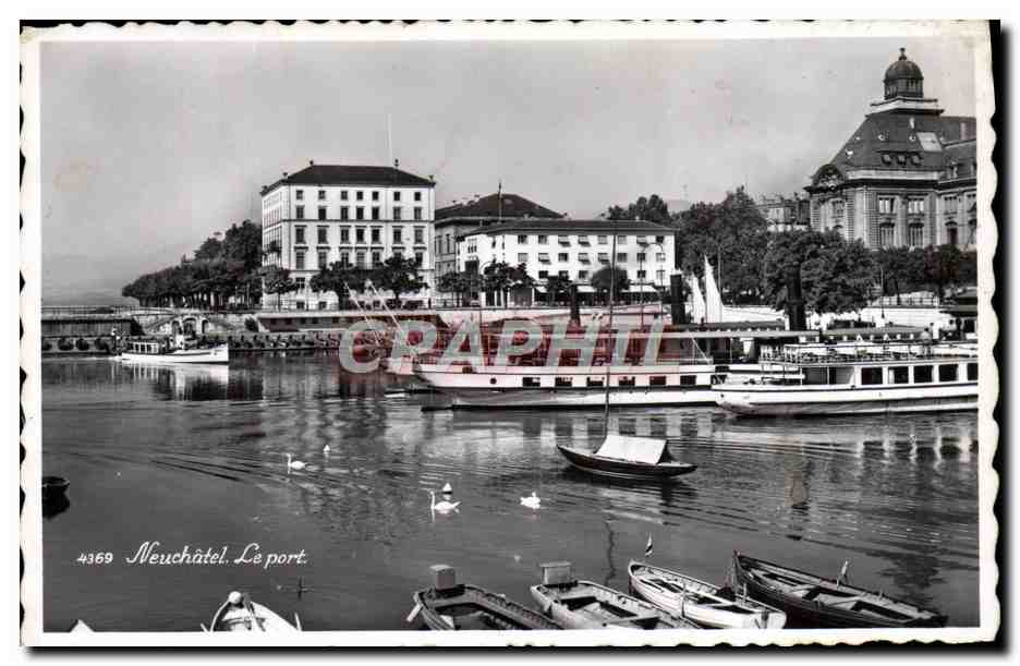 CPA Neuchatel Le Port Bateaux