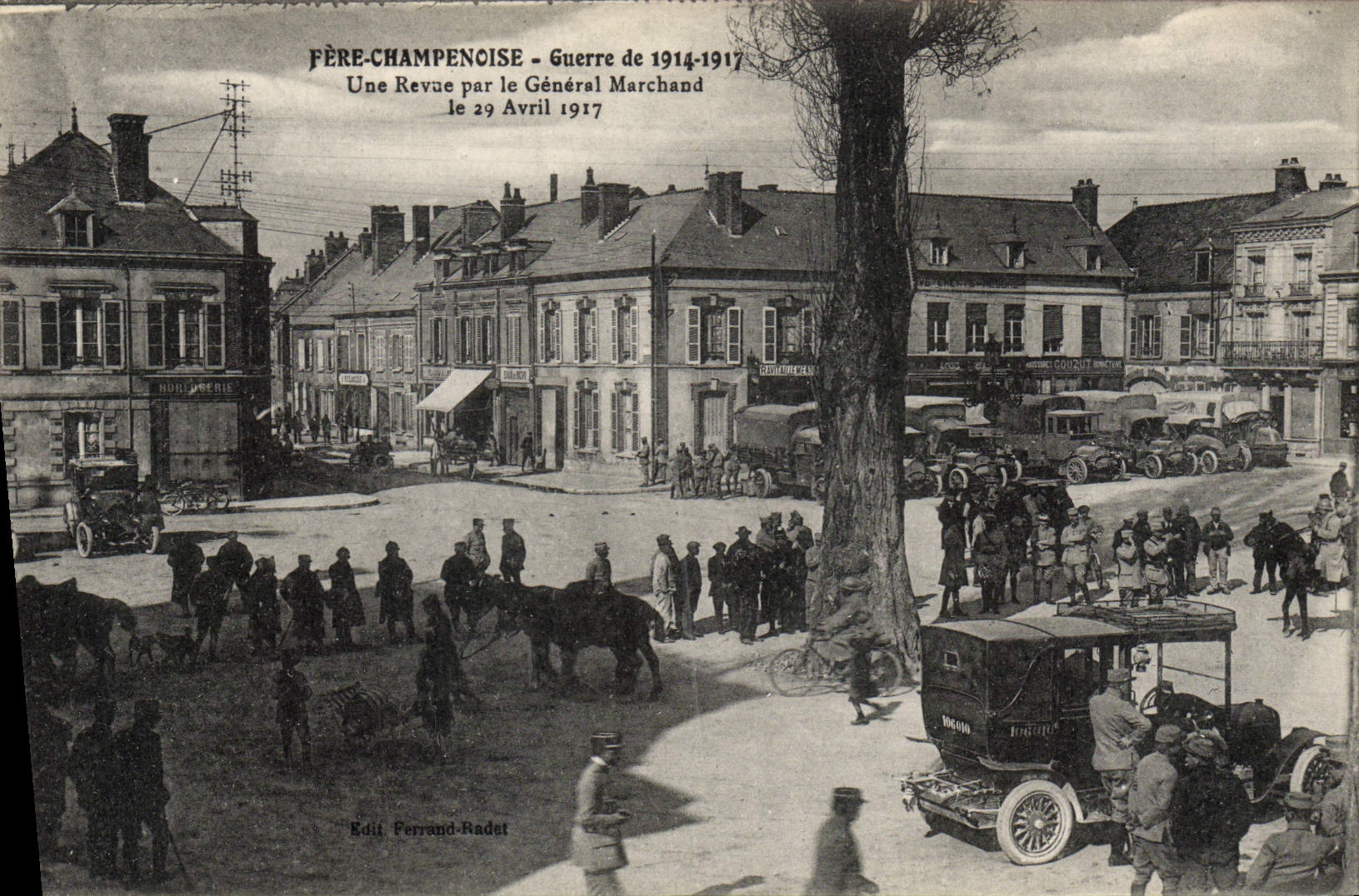 CPA Fere Champenoise Guerre Une Revue Par Le General Marchand 29 avril 1917 Militaria Automobile TOP