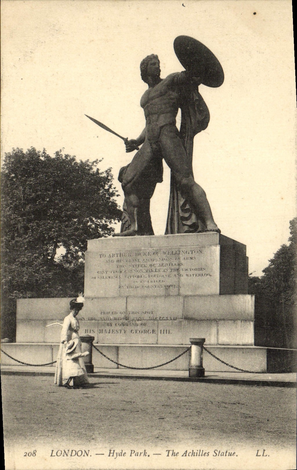 CPA London Hyde Park The Achilles Statue