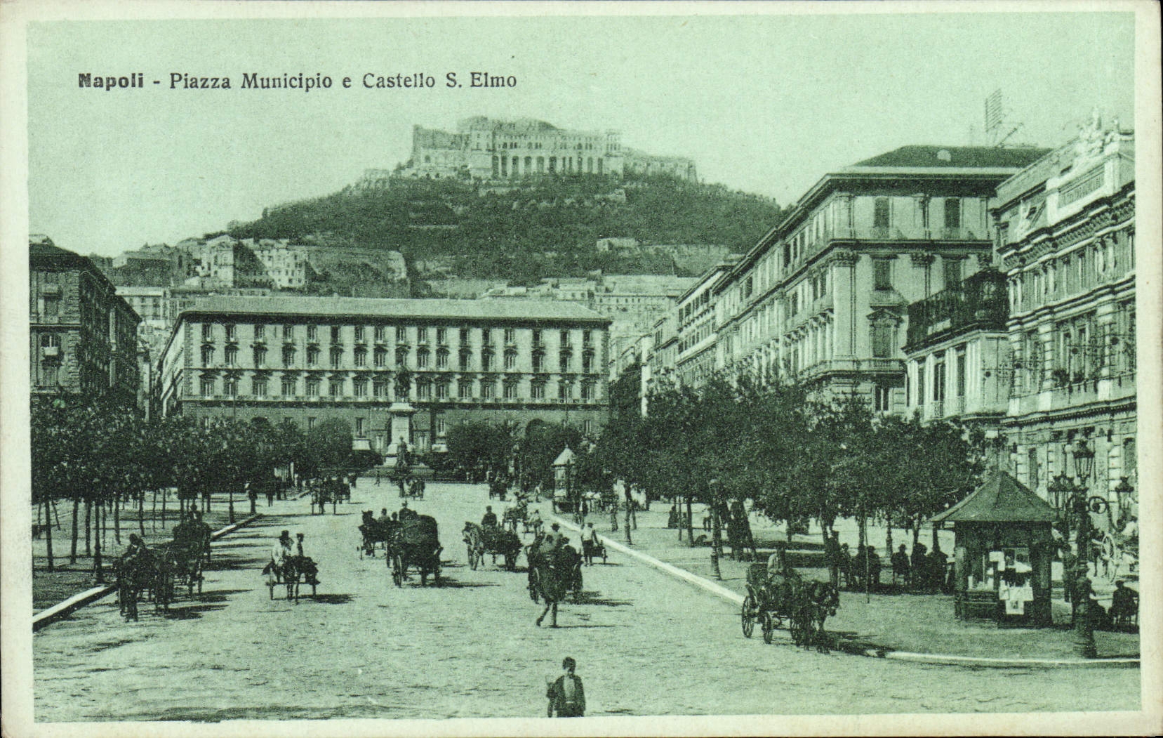 CPA Napoli Piazza Municipio E Castello S Elmo