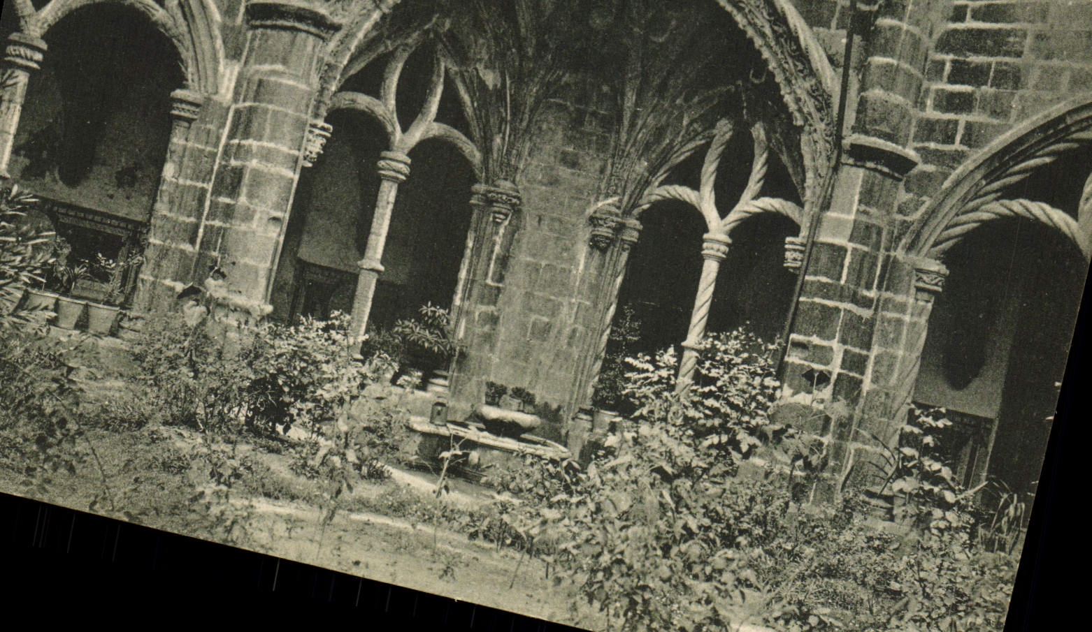 CPA Coimbra Claustro Do Silencio No Mostairo De Santa Cruz