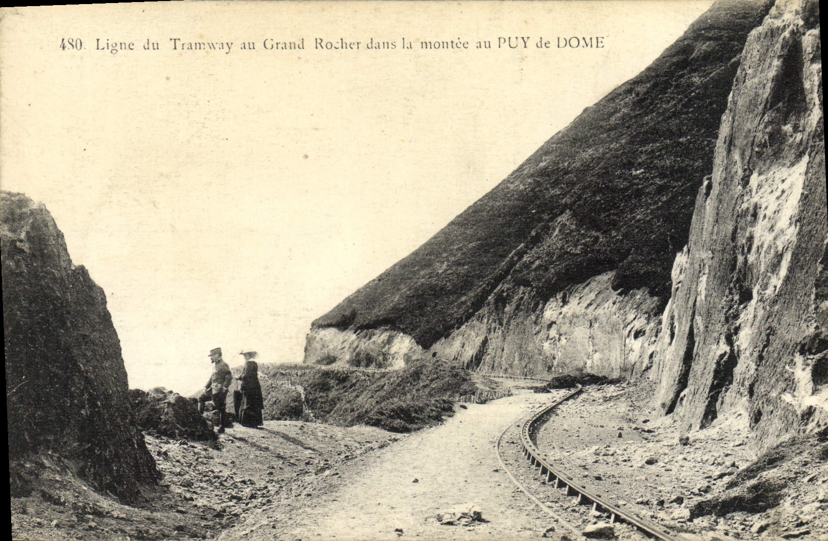 Ligne du Tramway au Grand Rocher dans la montée au PUY de DOME — n° 480 — Edit G. d'O.