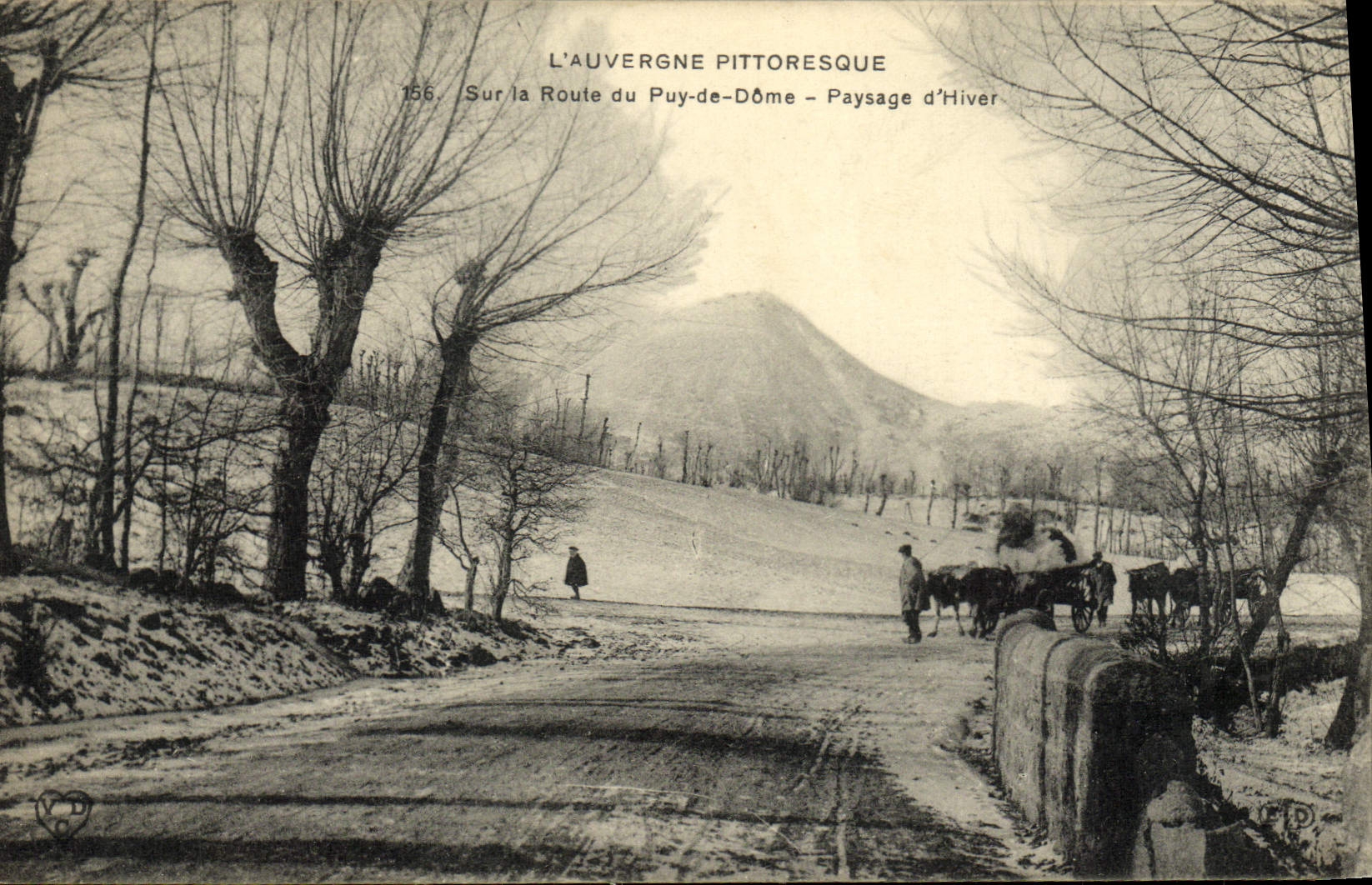 L'Auvergne pittoresque — Sur la Route du Puy-de-Dôme — Paysage d'Hiver — n°156