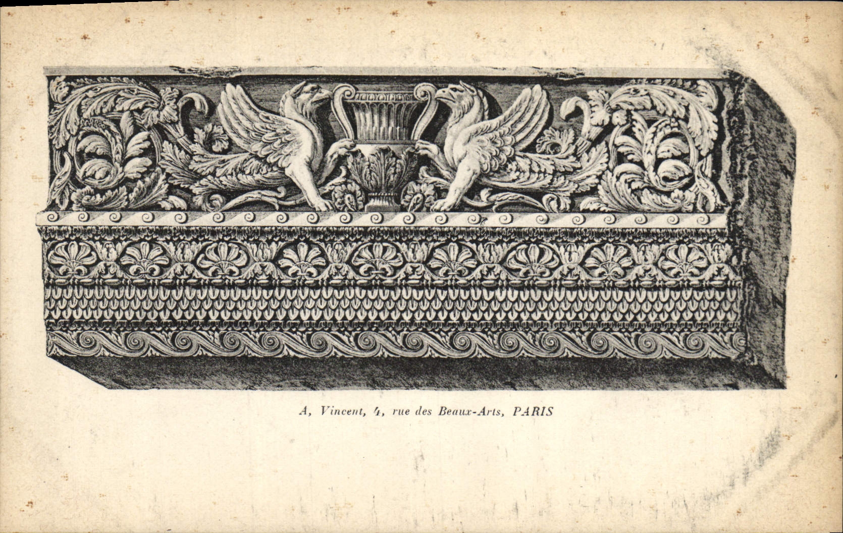 CPA Fantaisie Decor antique Griffon