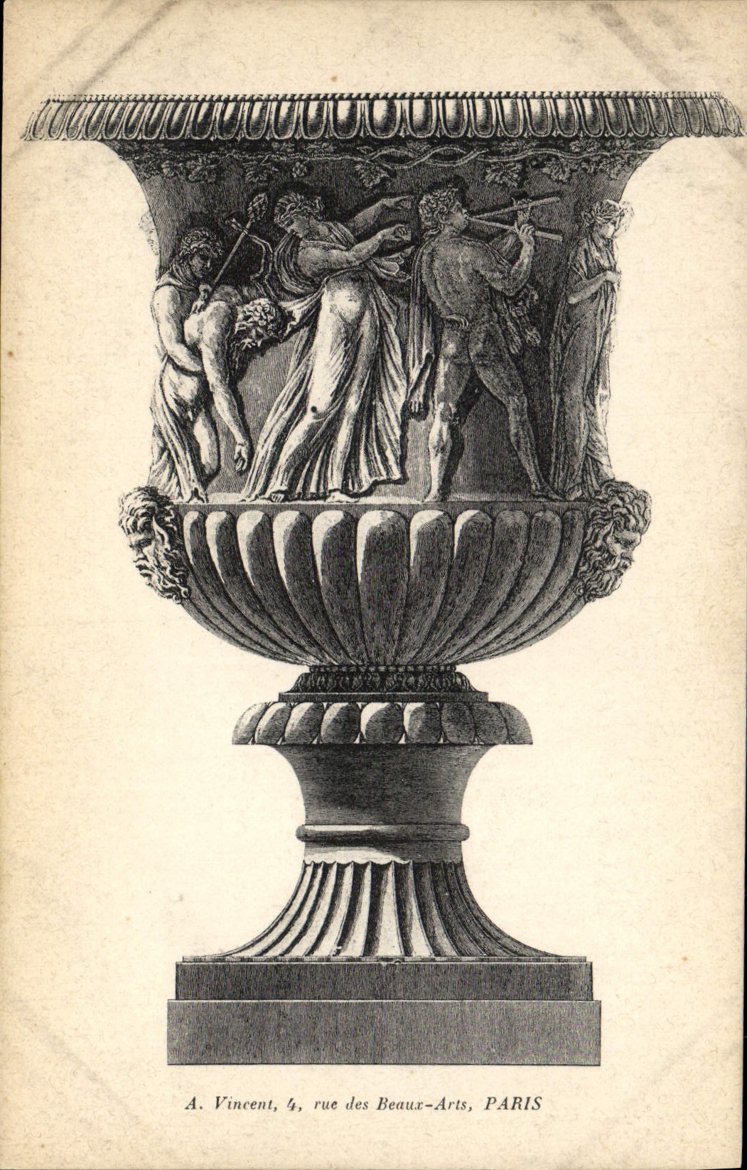 Vase antique sculpté — scène mythologique — A. Vincent, 4, rue des Beaux-Arts, PARIS