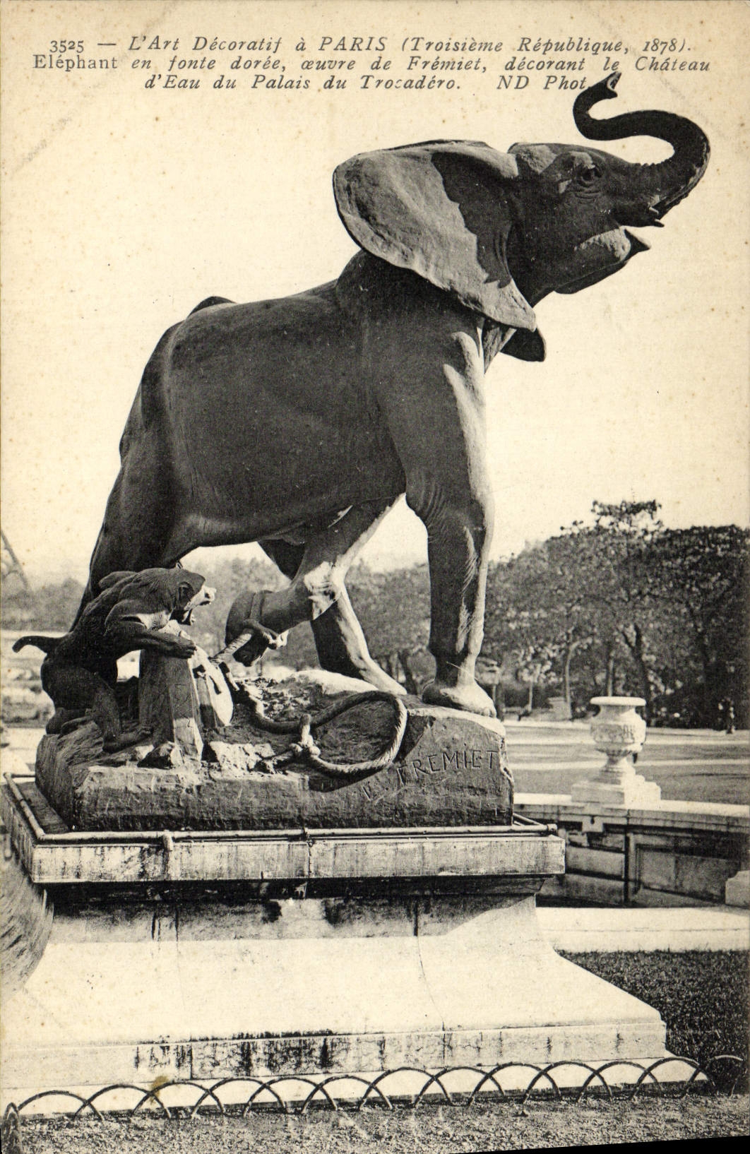 CPA Paris Art Decoratif Elephant 