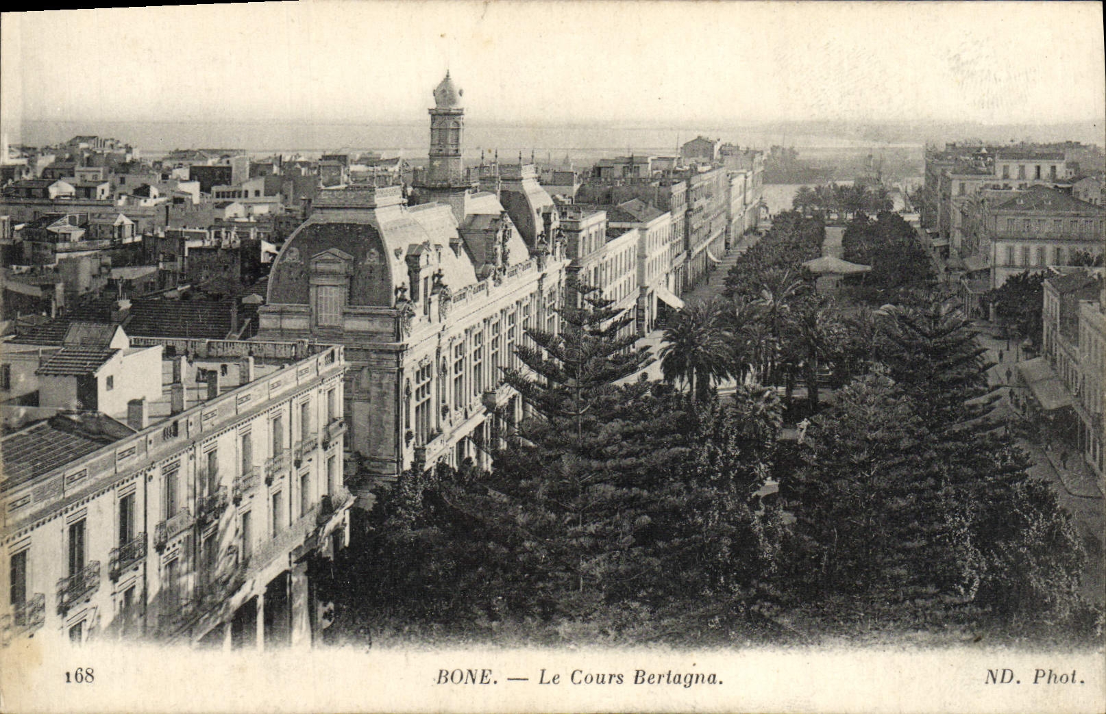 CPA Bone Cours Bertagna