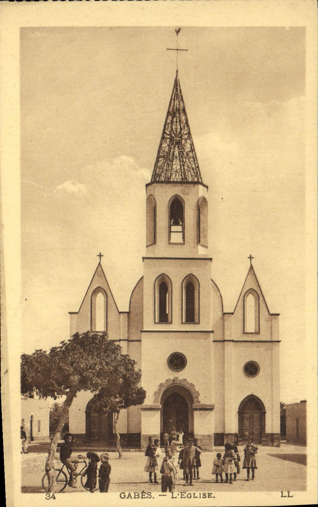 CPA Gabes L'Eglise Enfants