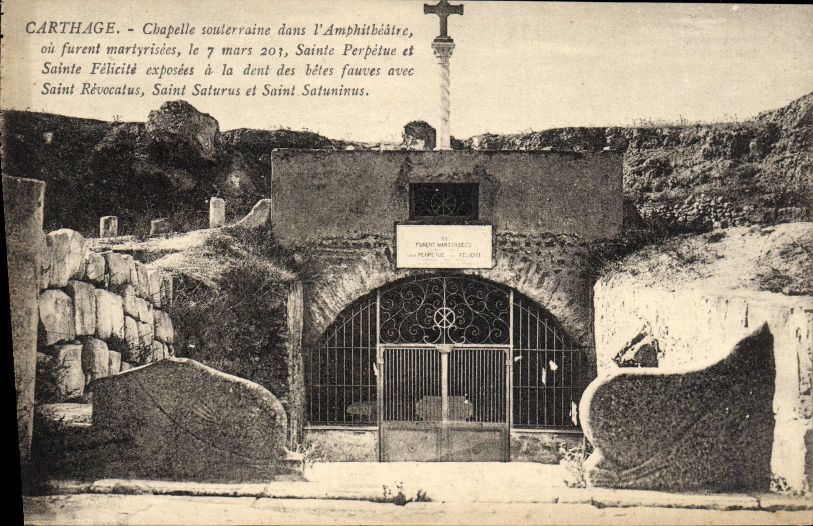 CPA Carthage Chapelle Souterraine Dans L'Amphitheatre