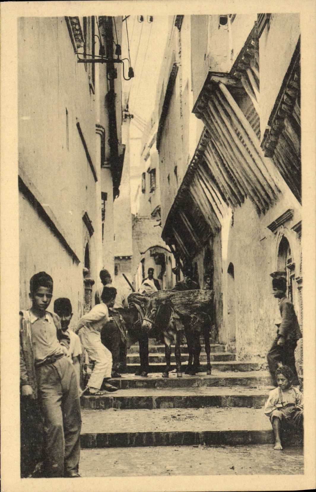 Casbah, rue M'Fissah — Algérie — Édition spéciale du Bon Marché d'Alger