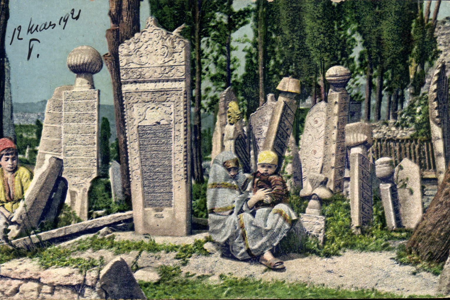 CPA Constantinople Cimetiere Turc a Scutari Turquie Femme Enfants