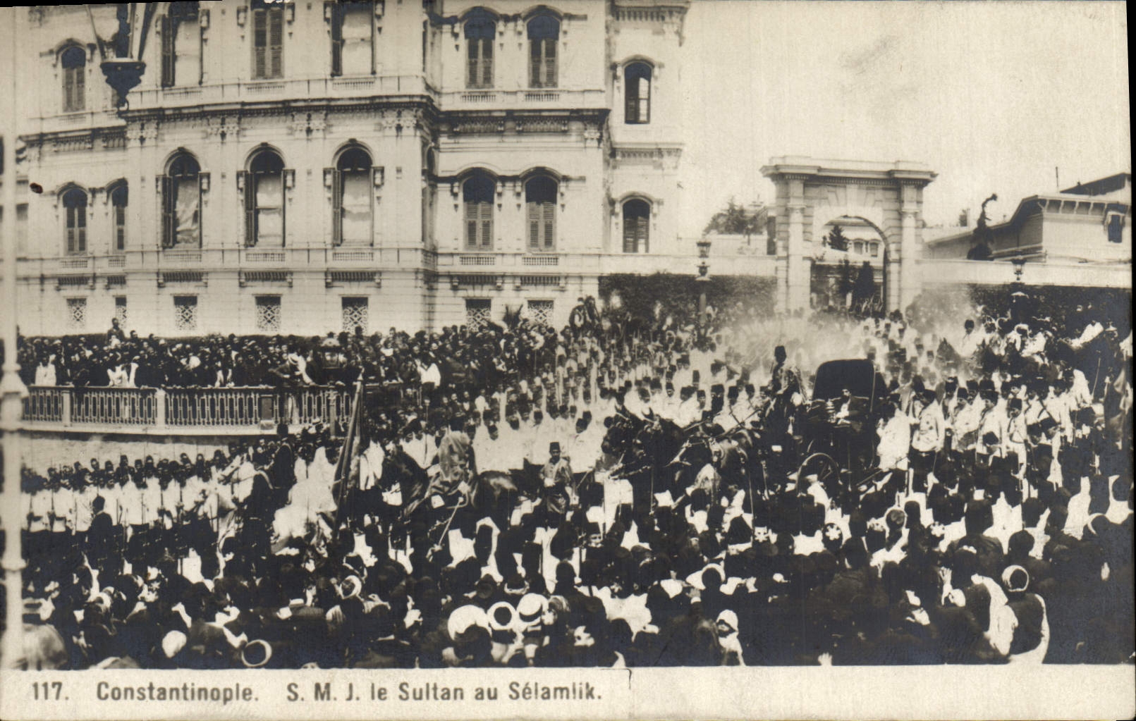 CPA Constantinople S M J Les Sultan Au Selamlik Turquie